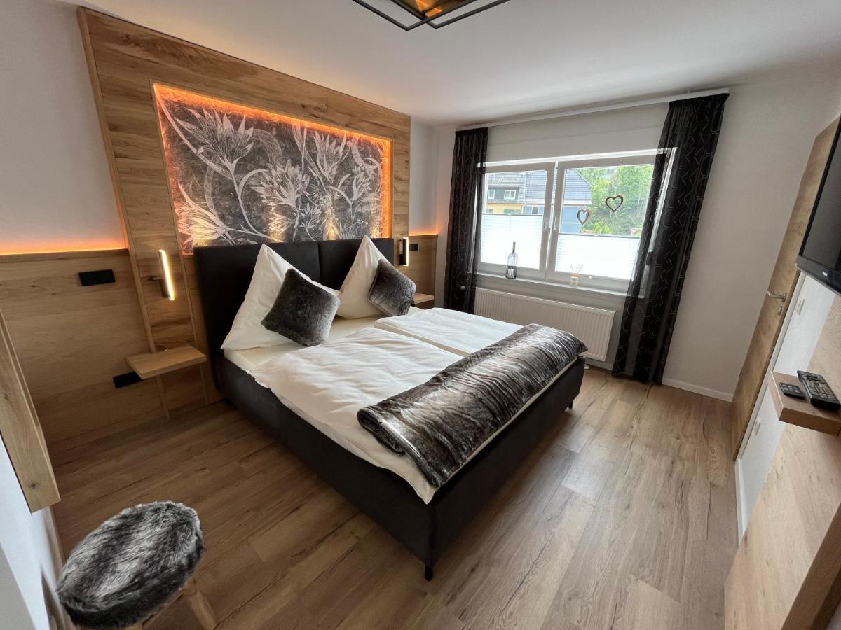 Weineck Apartment *